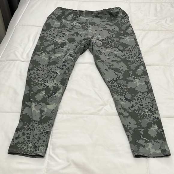 Maurices Leggings Camouflage Size X-LARGE - Picture 5 of 14